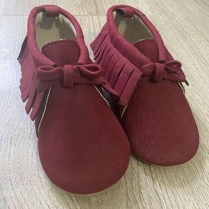 Old Navy Toddler Moccasins Size 18-24 months